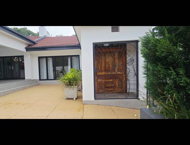 5 BEDROOM HOUSE FOR SALE IN WATERKLOOF RIDGE